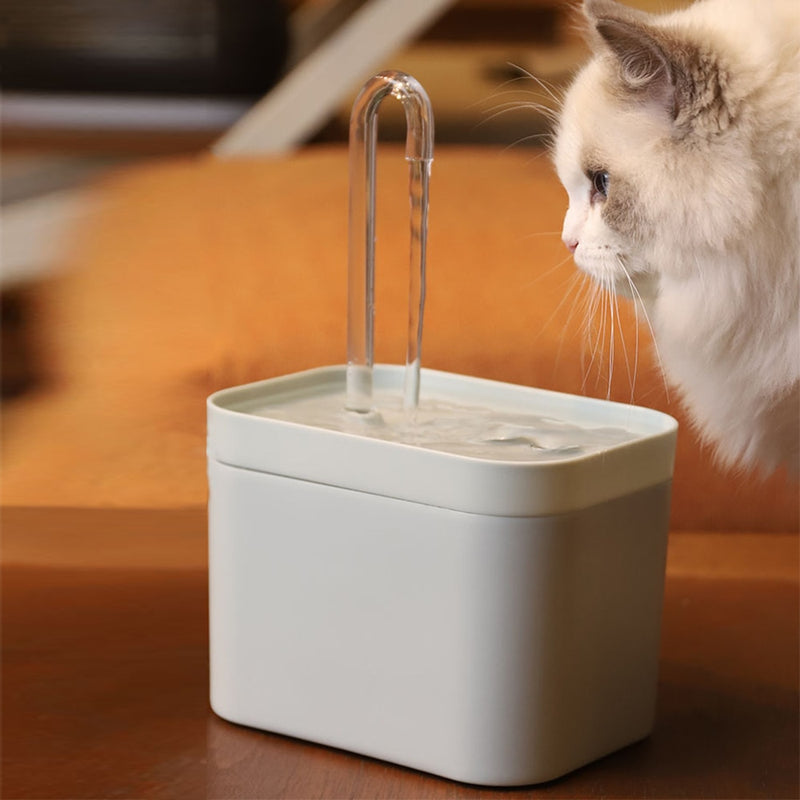 Fonte de Água com Filtro para Gatos - Bebedouro 1,5L